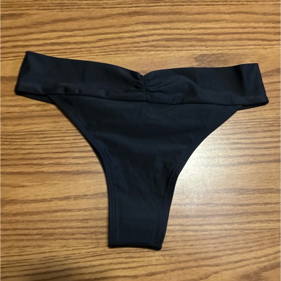 NWOT MIGA Women's Swim Bikini Bottom Solid Black Classic Size M - Picture 4 of 4